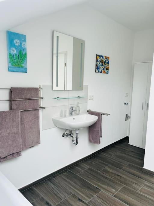 Bei Freddy Apartment พรุม ภายนอก รูปภาพ